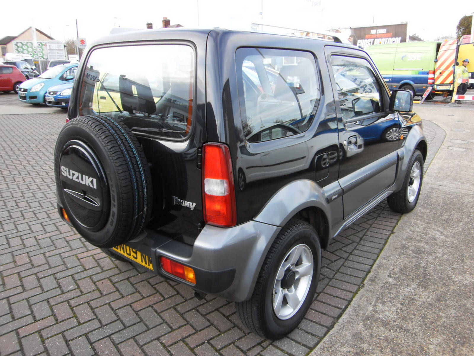 Suzuki Jimny JLX Plus image 3