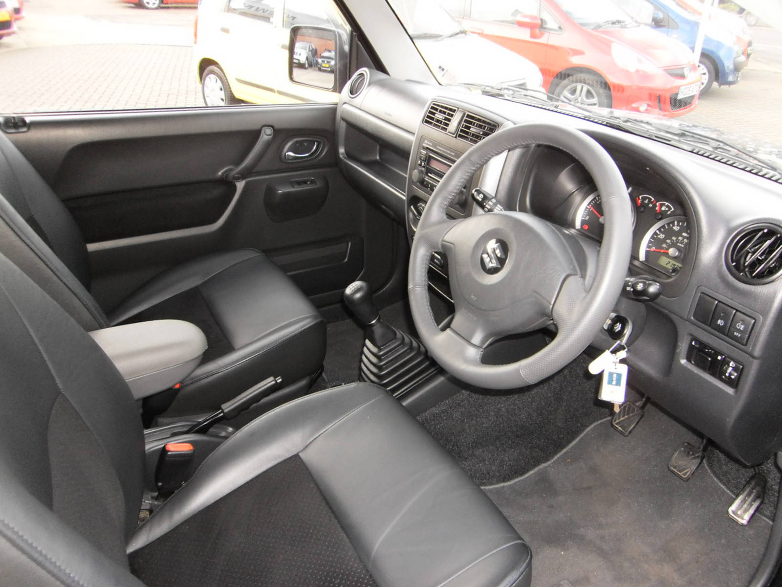 Suzuki Jimny JLX Plus image 6