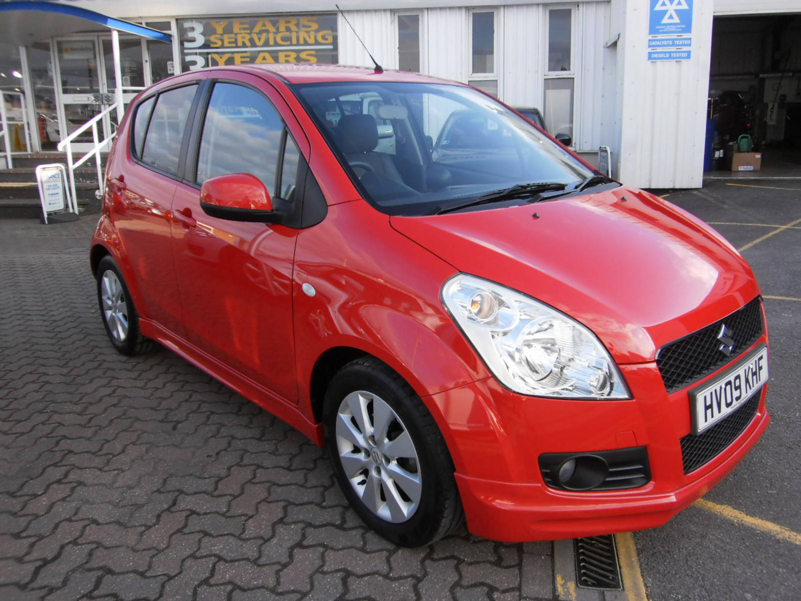 Suzuki Splash GLS+ Hatchback Petrol Red