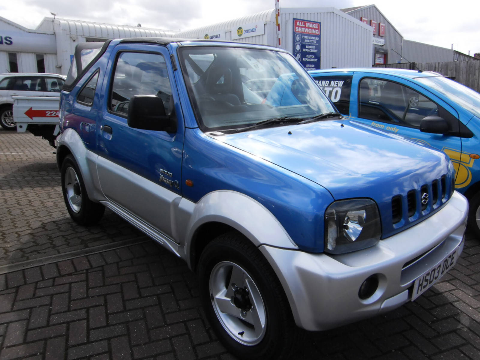Suzuki Jimny O2 Convertible Petrol Blue