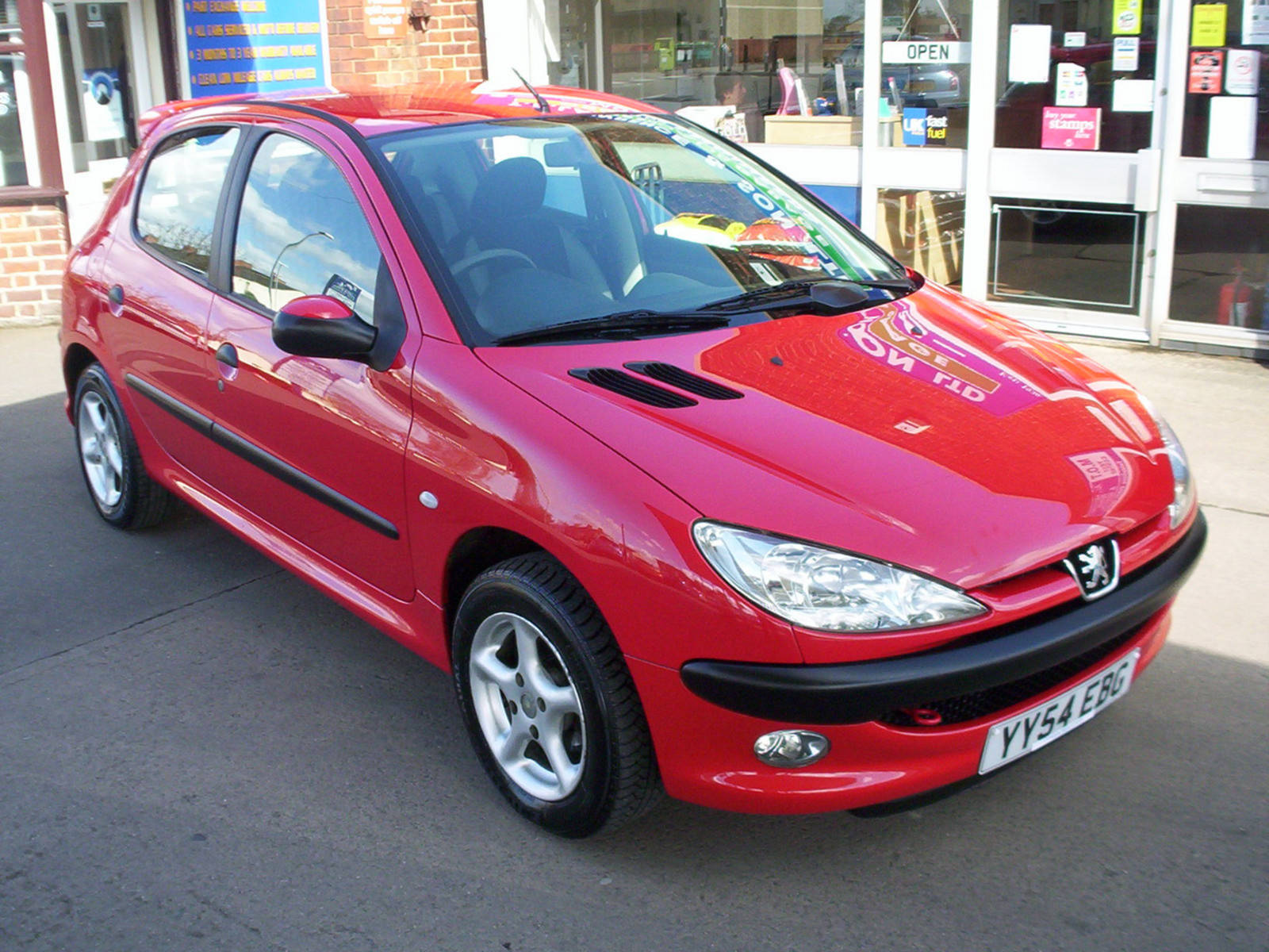 Peugeot 206 Zest Hatchback Petrol Red
