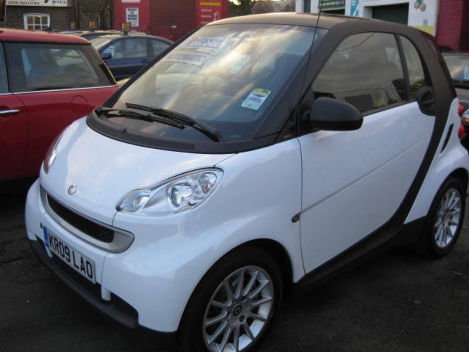Smart Fortwo 0.8 CDI Passion Coupe Diesel Silver at H & D Motors Watford 