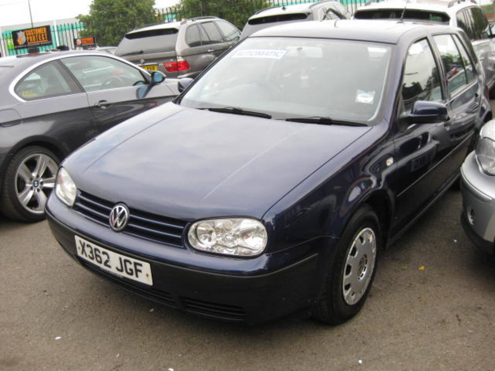 Volkswagen Golf 1.6 SE Hatchback Petrol Blue at H & D Motors Watford 