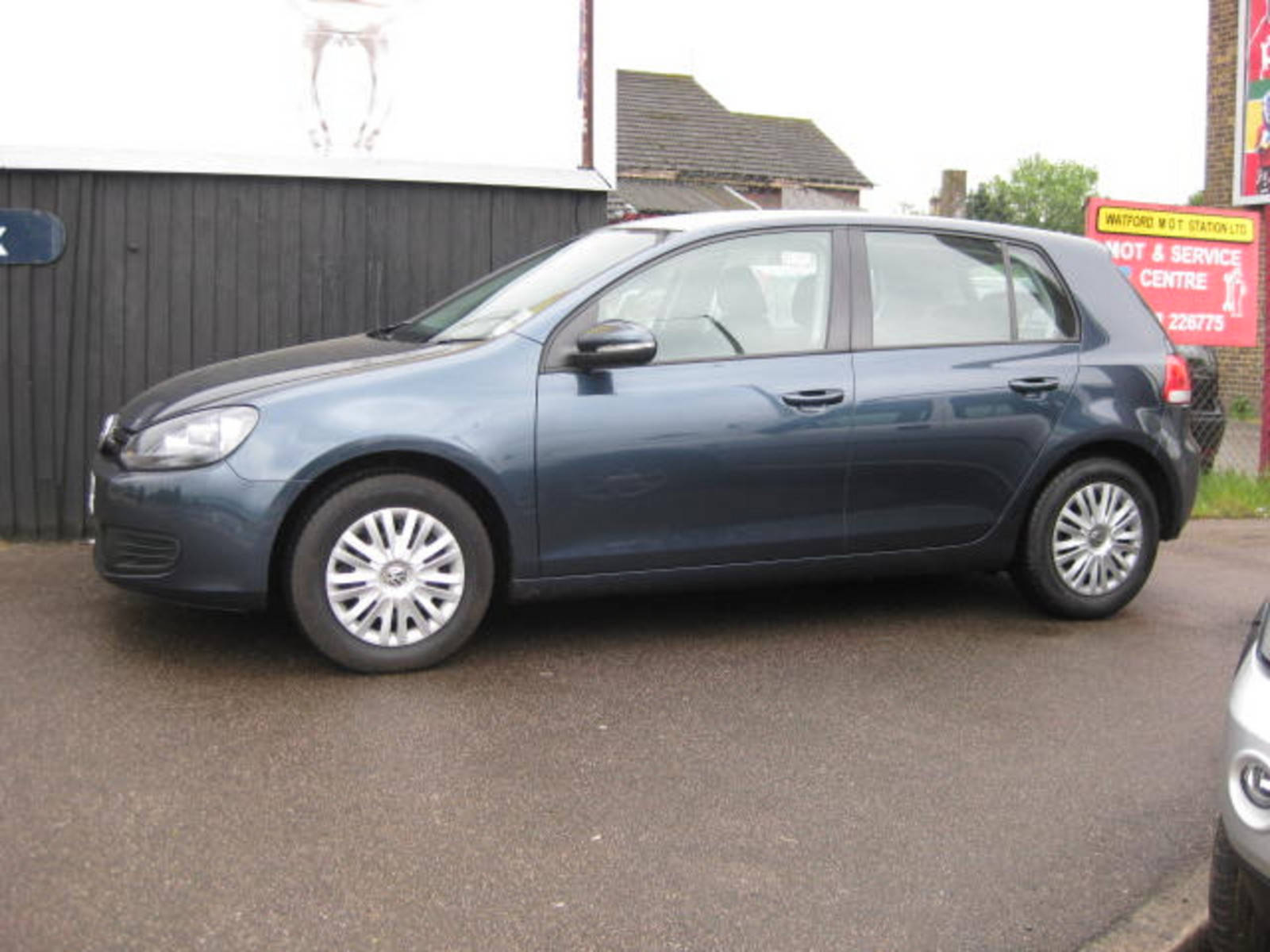 Volkswagen Golf 1.6 S Hatchback Petrol Blue at H & D Motors Watford 
